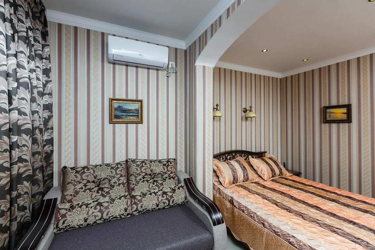 Nadobu Hotel Roshe Kiev 2*,  Ukraine