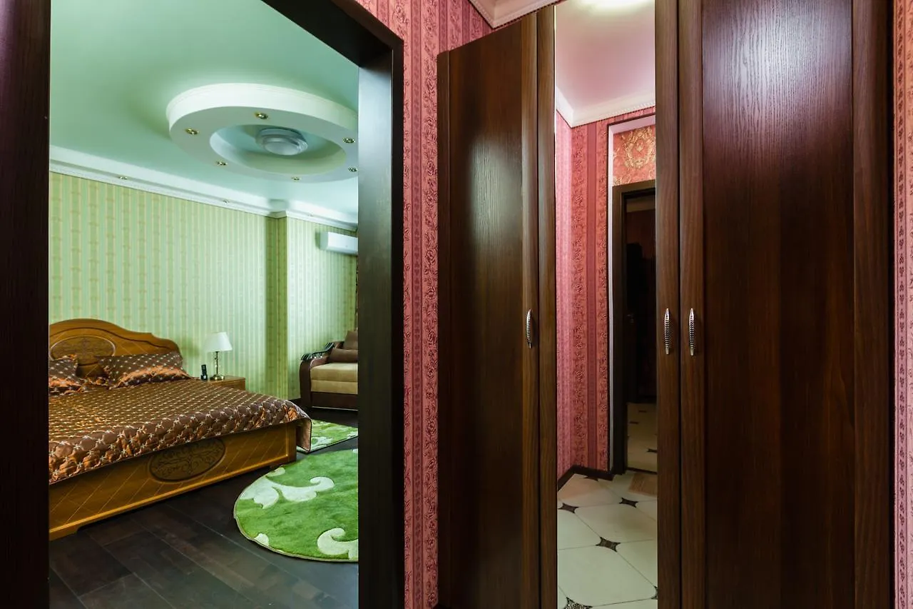 Nadobu Hotel Roshe Kiev 2*,